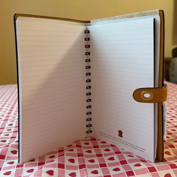 ๐ COACH NOTEBOOK ๐ NWT ๐ - Picture 9 of 16